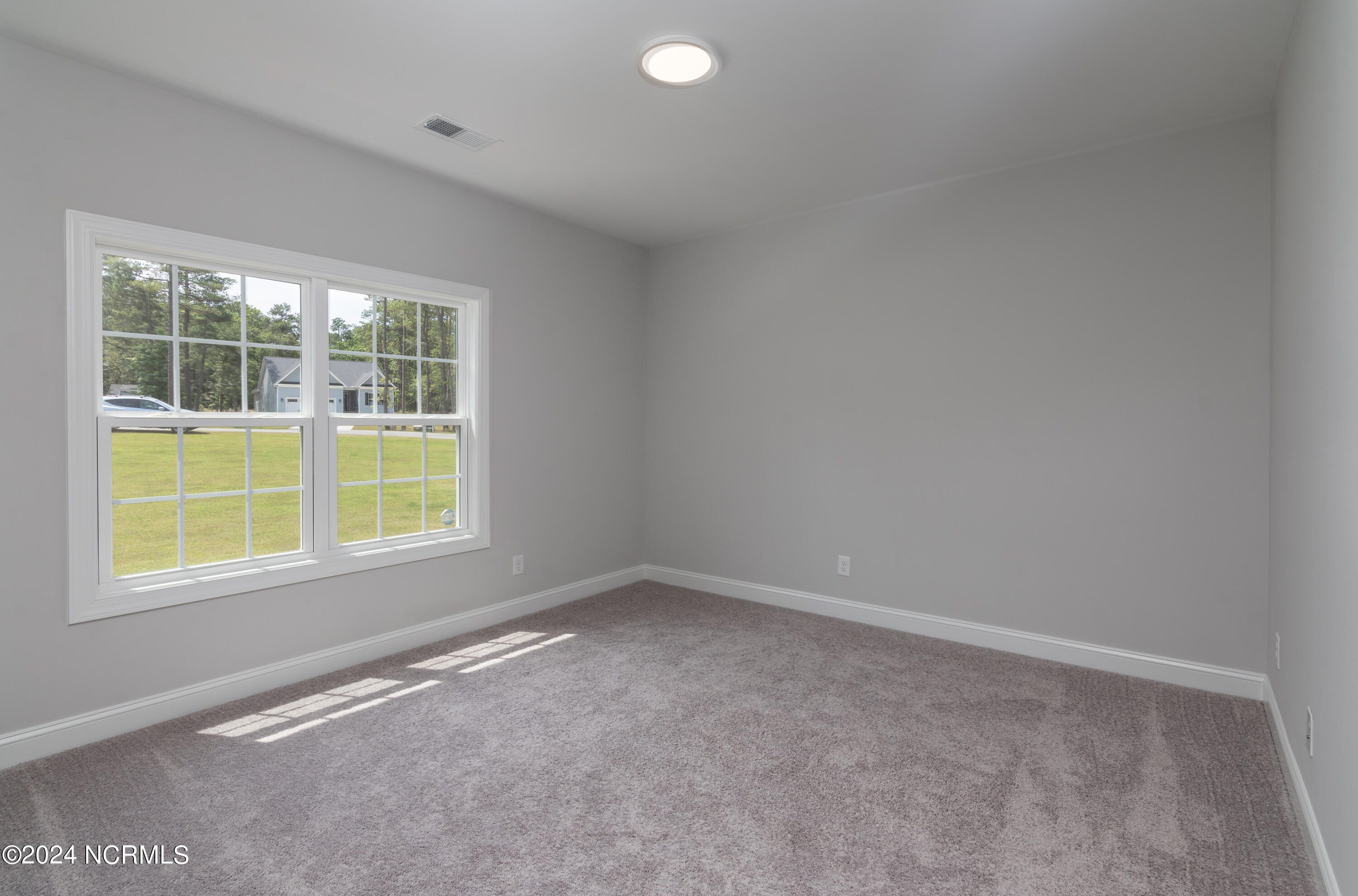 409 Piney Oak Drive, 52