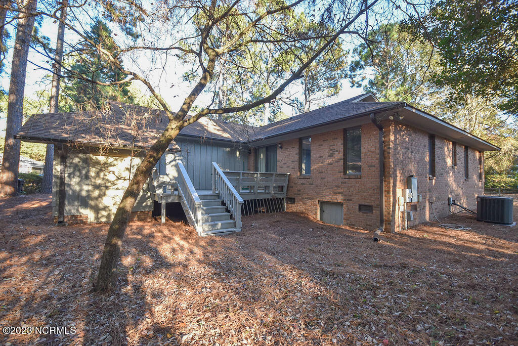 185 Tamarisk Lane