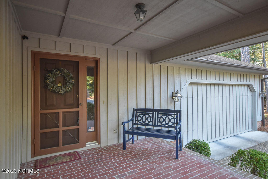 185 Tamarisk Lane