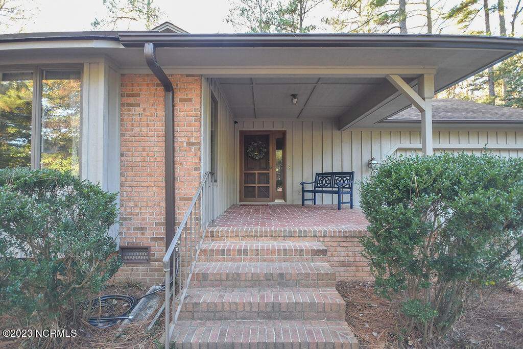 185 Tamarisk Lane