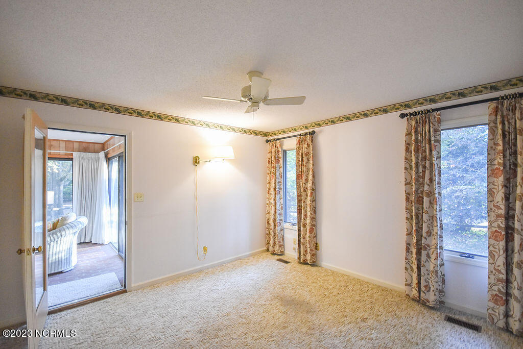 185 Tamarisk Lane