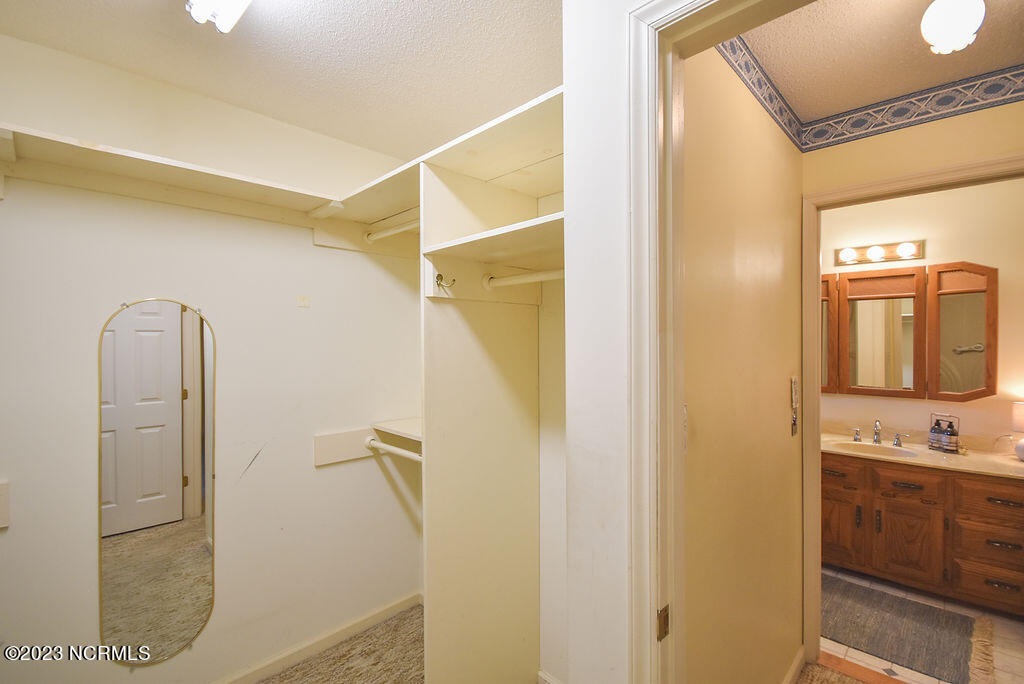 185 Tamarisk Lane