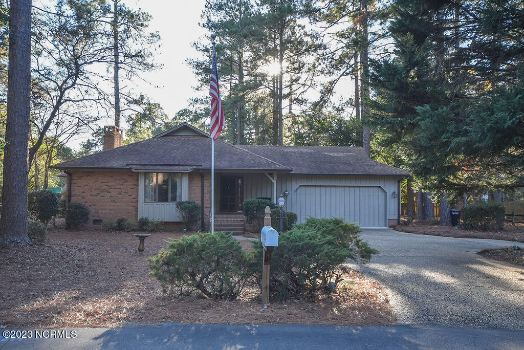 185 Tamarisk Lane