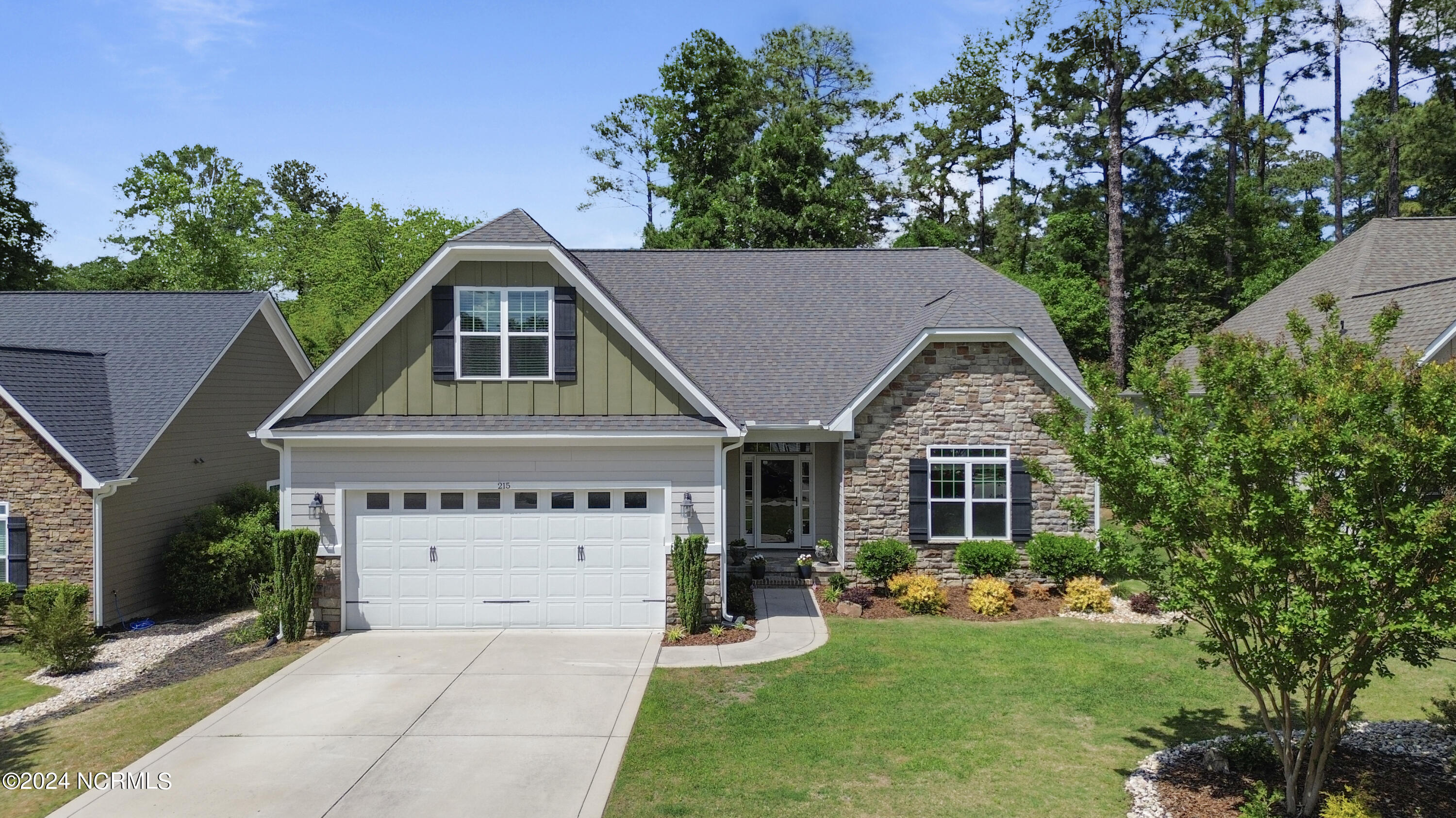 215 N Bracken Fern Lane