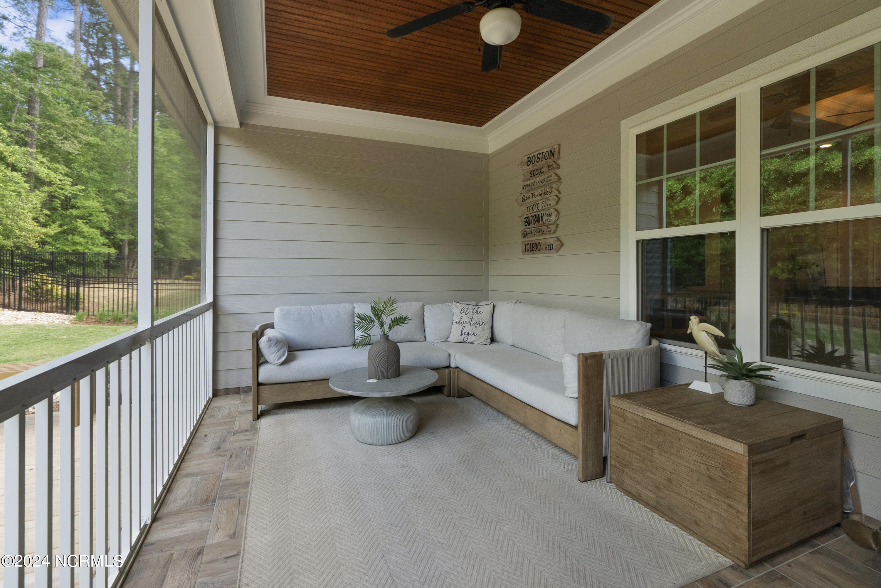 215 N Bracken Fern Lane