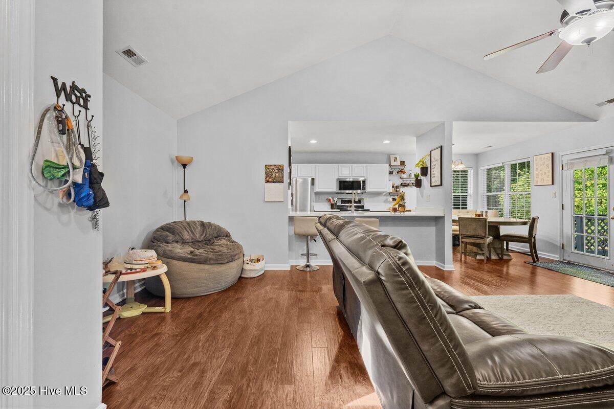 132 Kensington Way Way