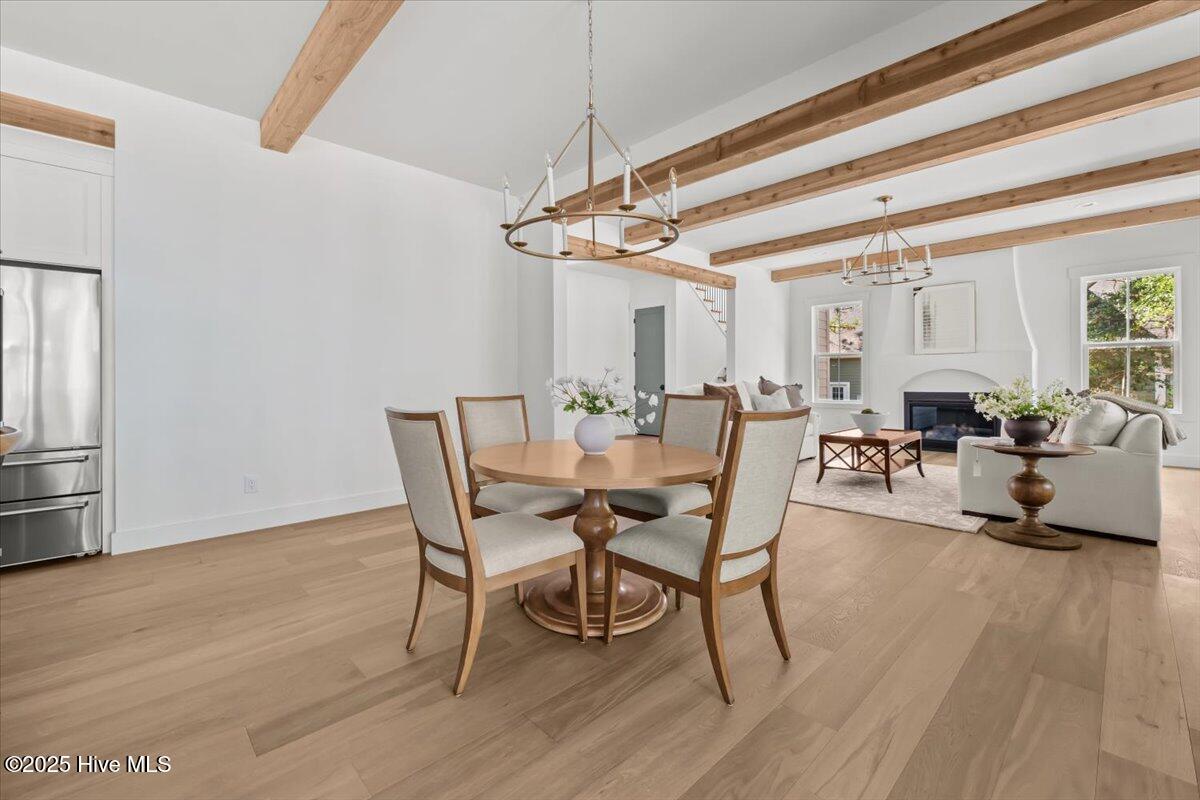 1 Scotscraig Court