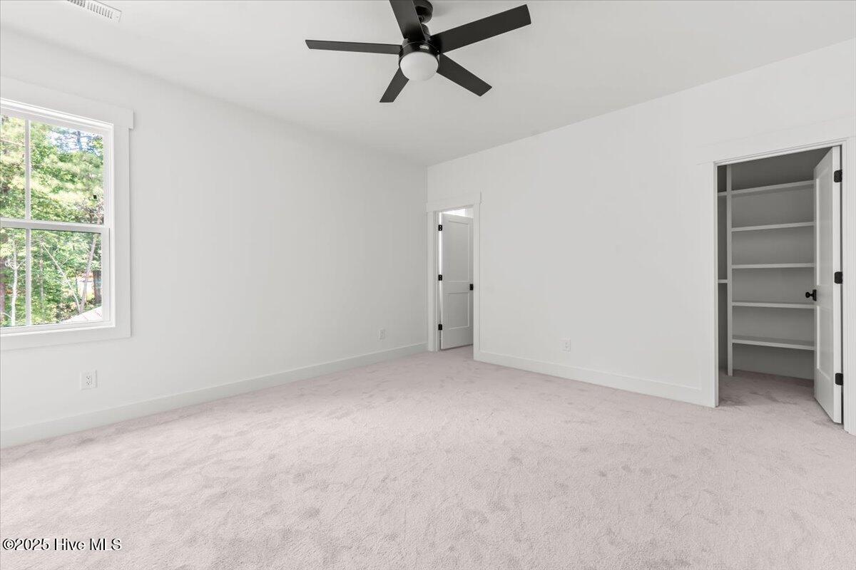 1 Scotscraig Court