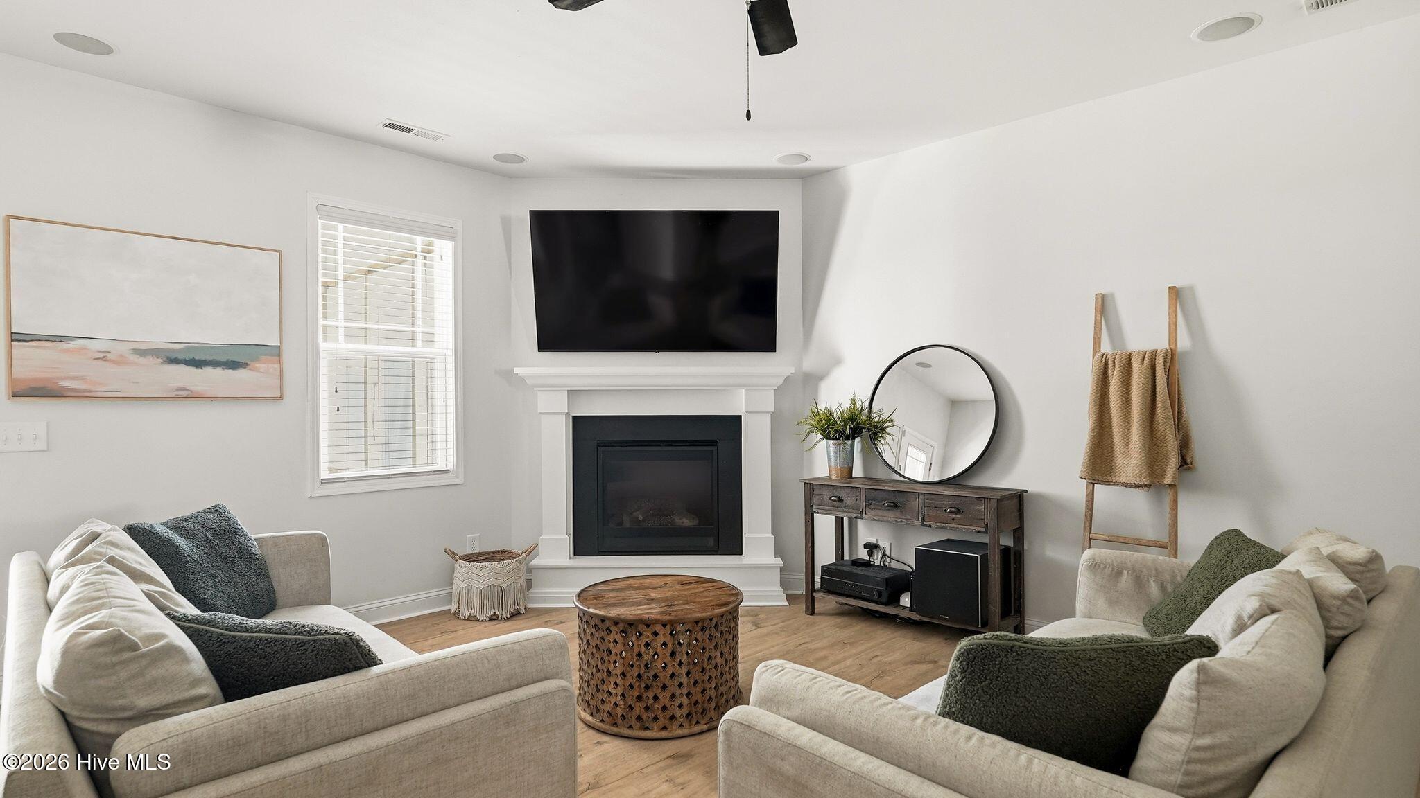 528 Foothills Street