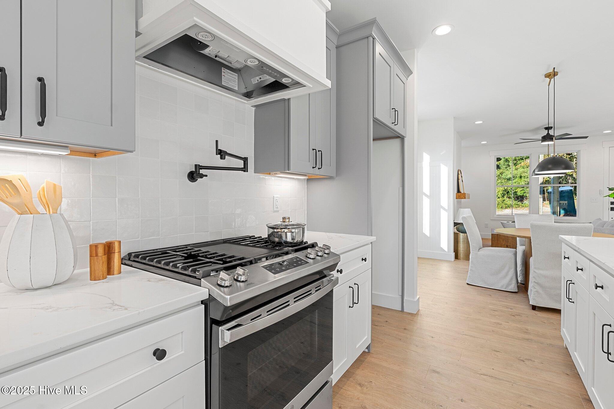 440 W Illinois Avenue