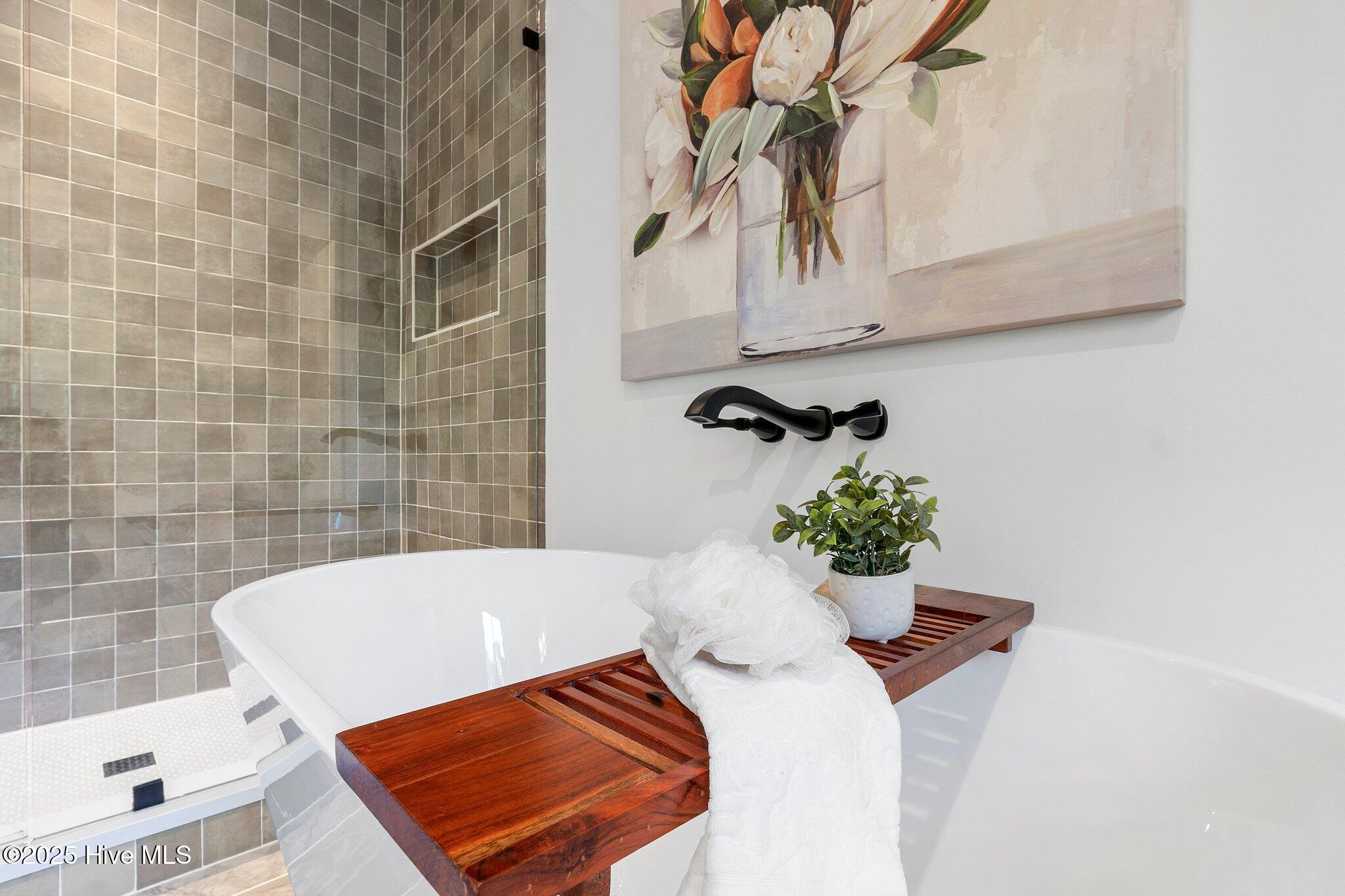 440 W Illinois Avenue