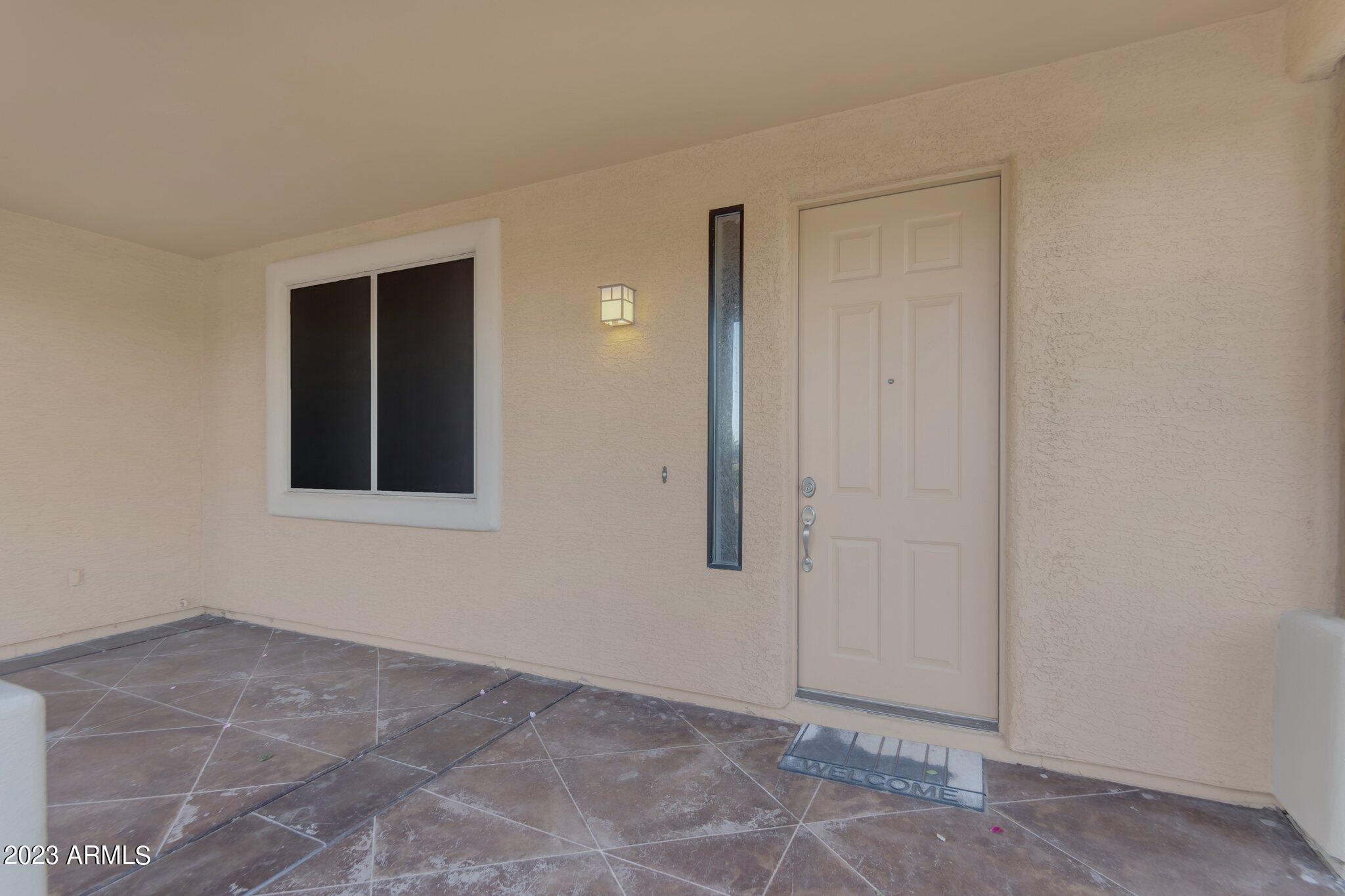 21025 W MADRE DEL ORO Drive