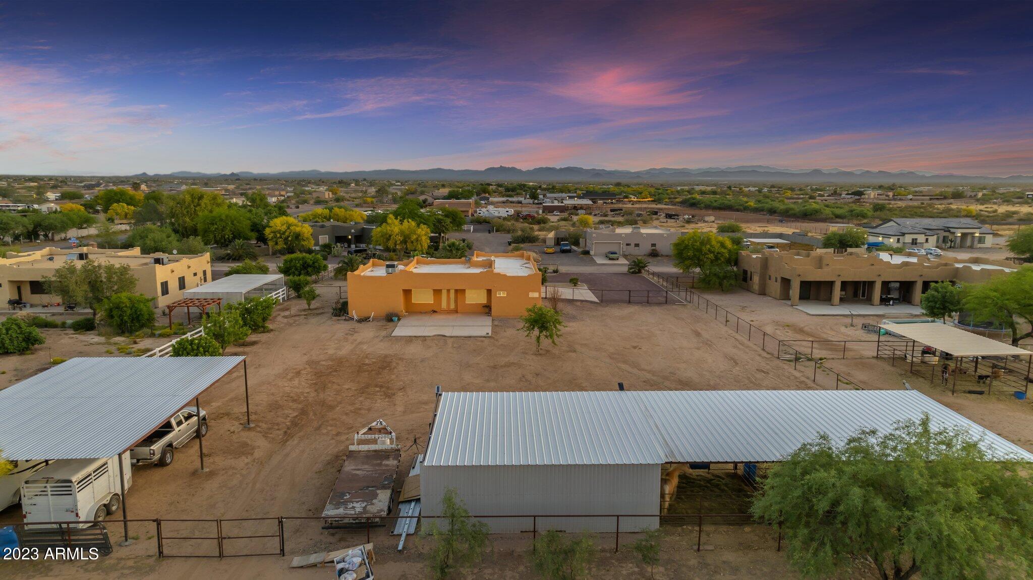 21025 W MADRE DEL ORO Drive