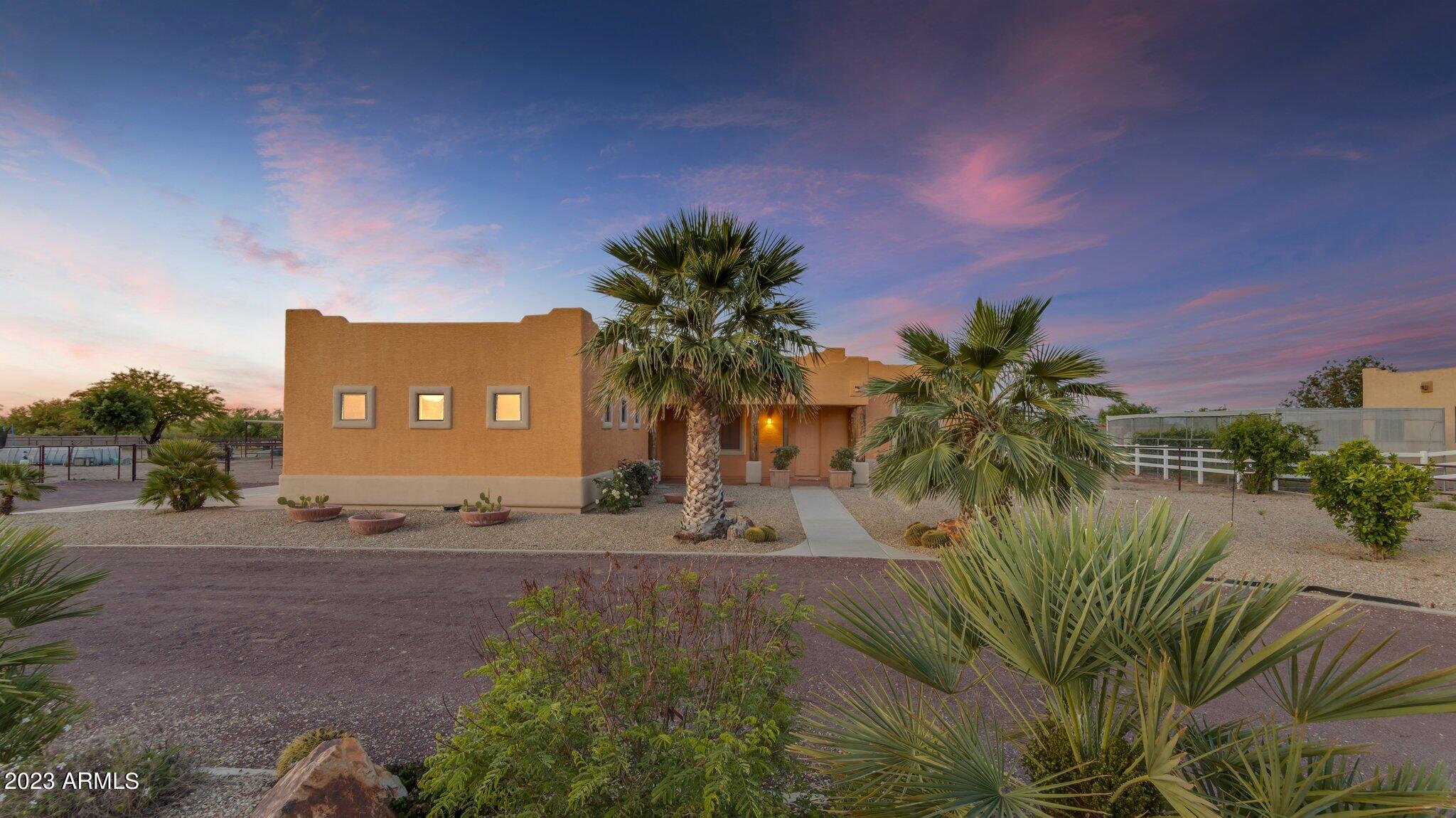 21025 W MADRE DEL ORO Drive
