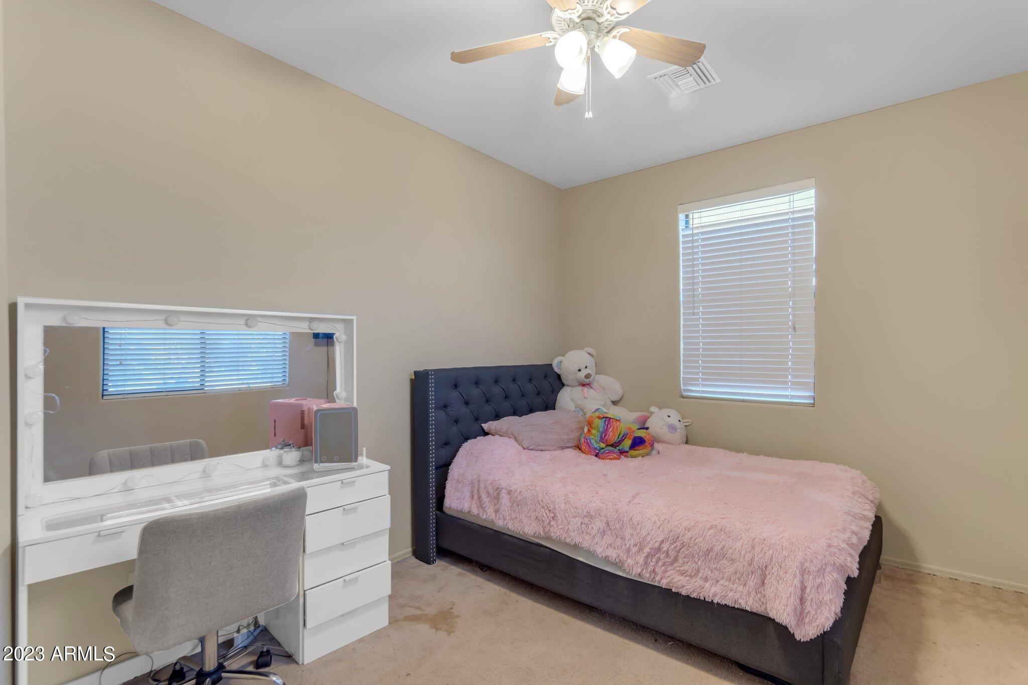 21025 W MADRE DEL ORO Drive