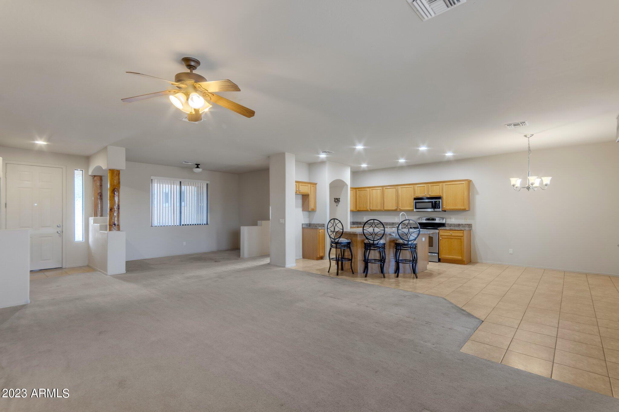 21025 W MADRE DEL ORO Drive