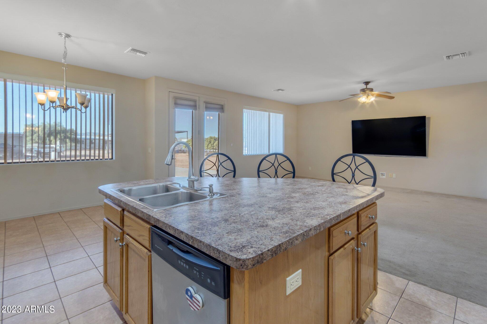 21025 W MADRE DEL ORO Drive