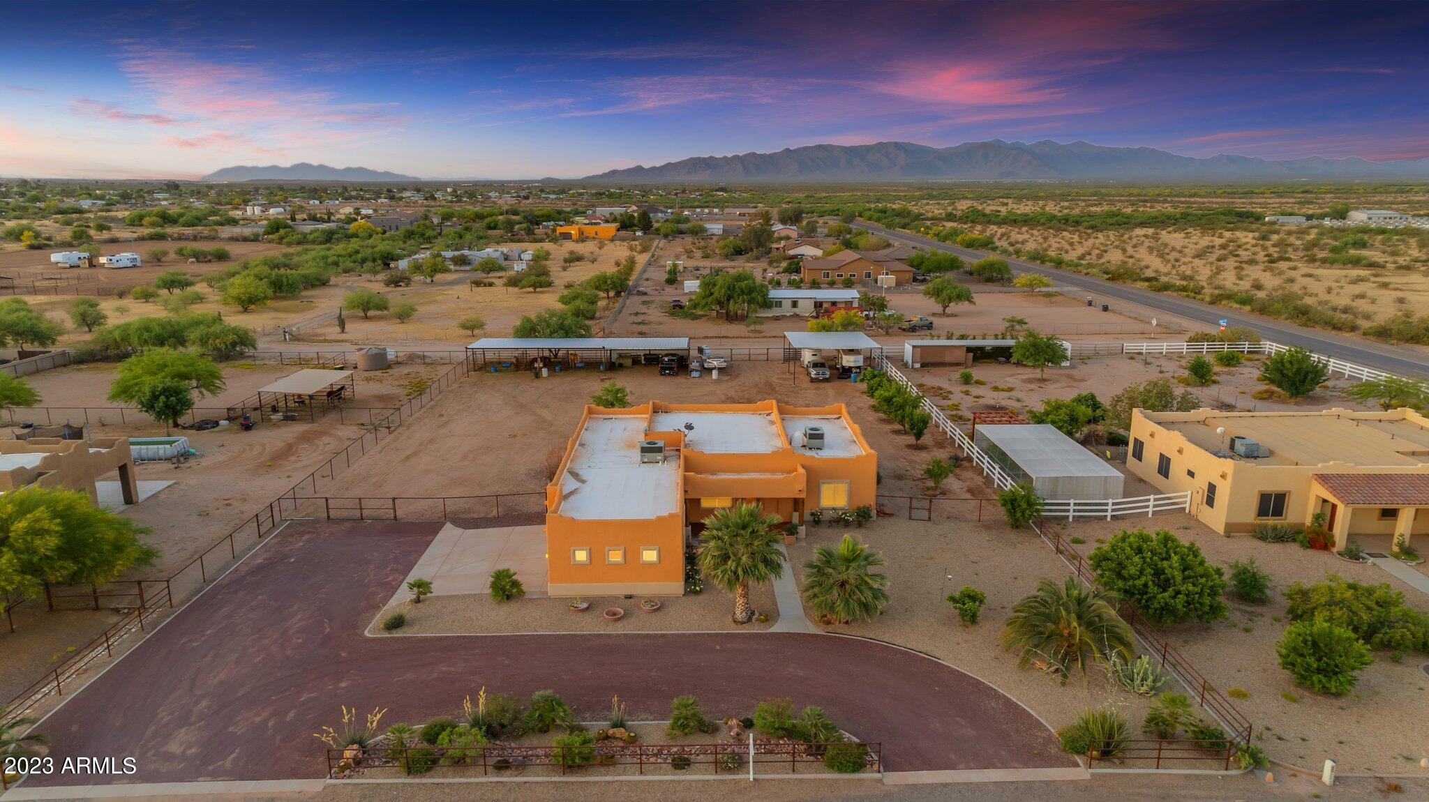 21025 W MADRE DEL ORO Drive