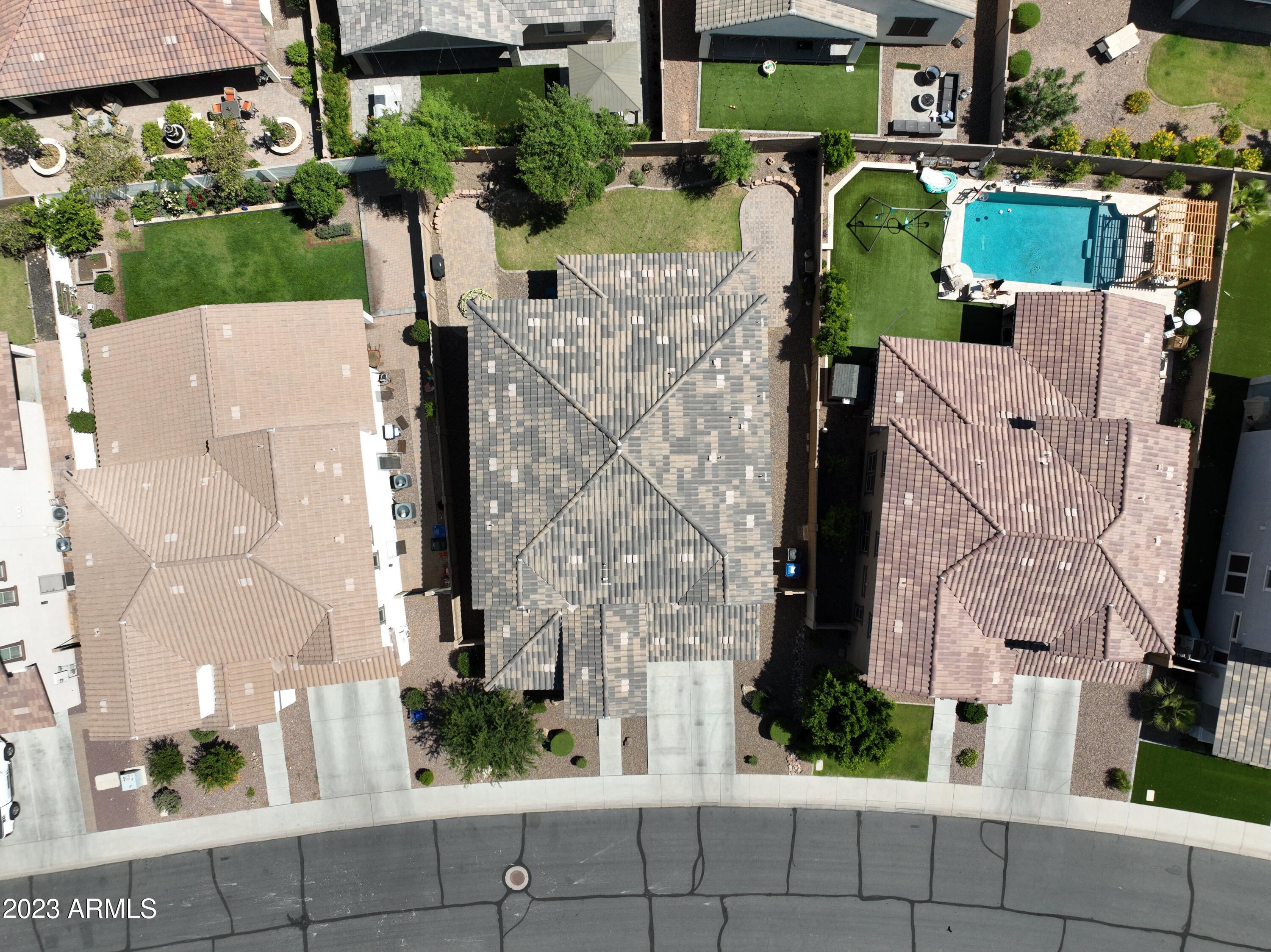 2907 E VIRGINIA Street