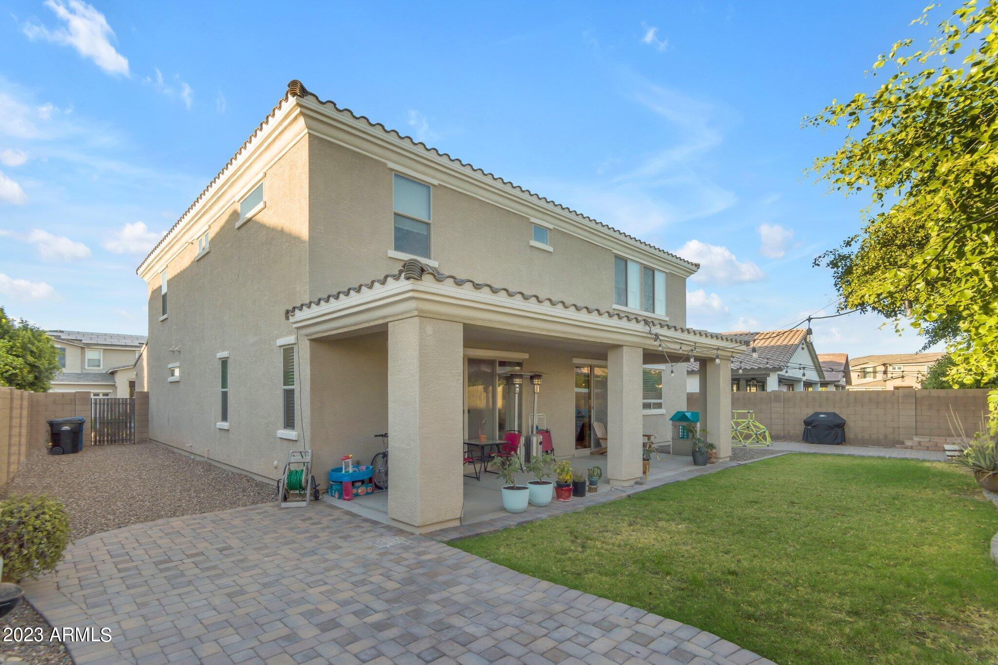 2907 E VIRGINIA Street
