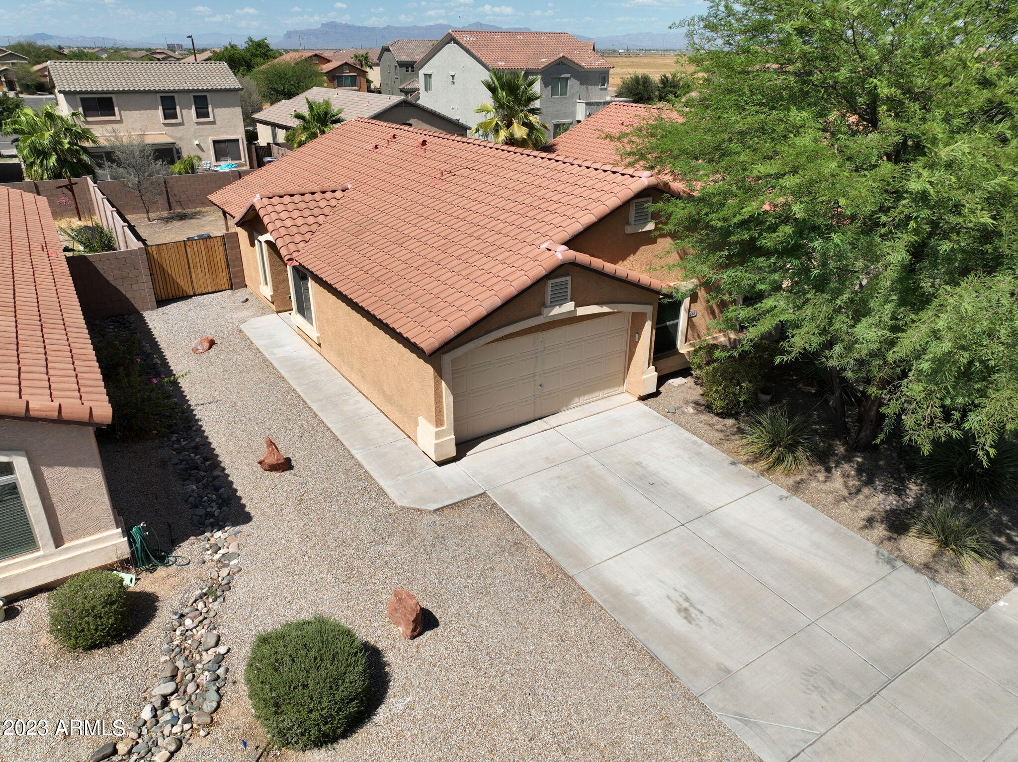 660 W MESQUITE TREE Lane