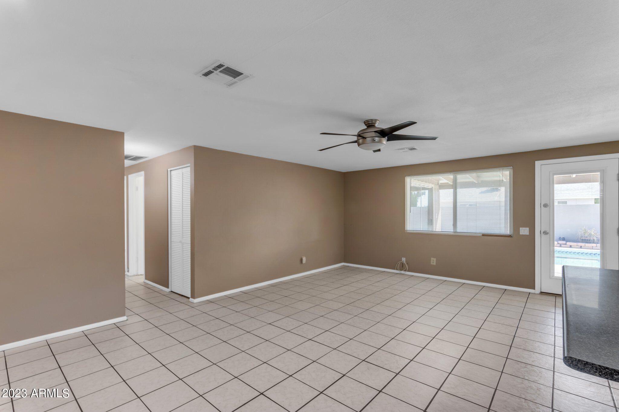 1403 W PALOMINO Drive