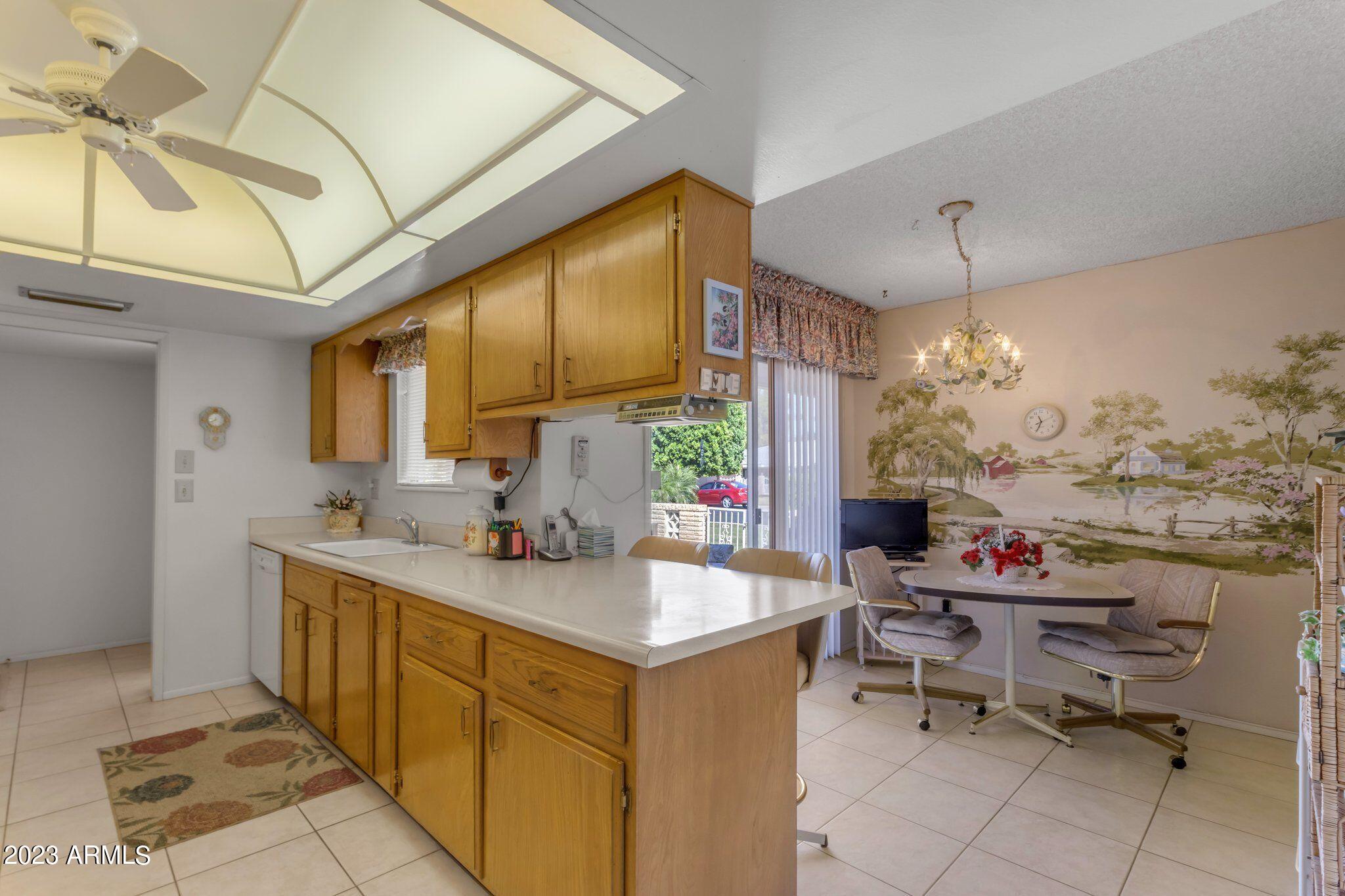10137 W FORRESTER Drive