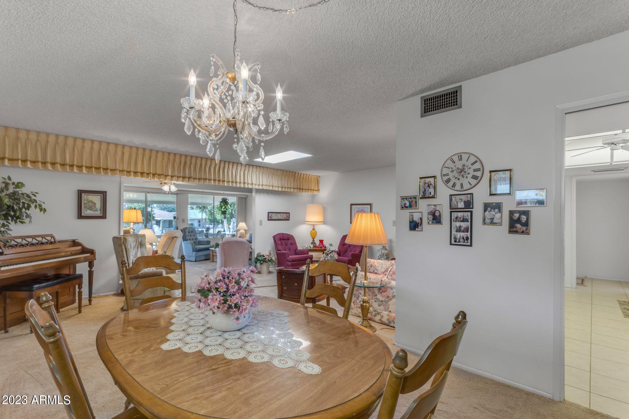 10137 W FORRESTER Drive