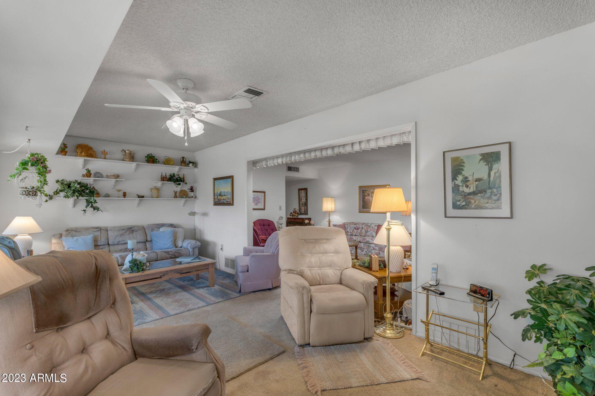 10137 W FORRESTER Drive