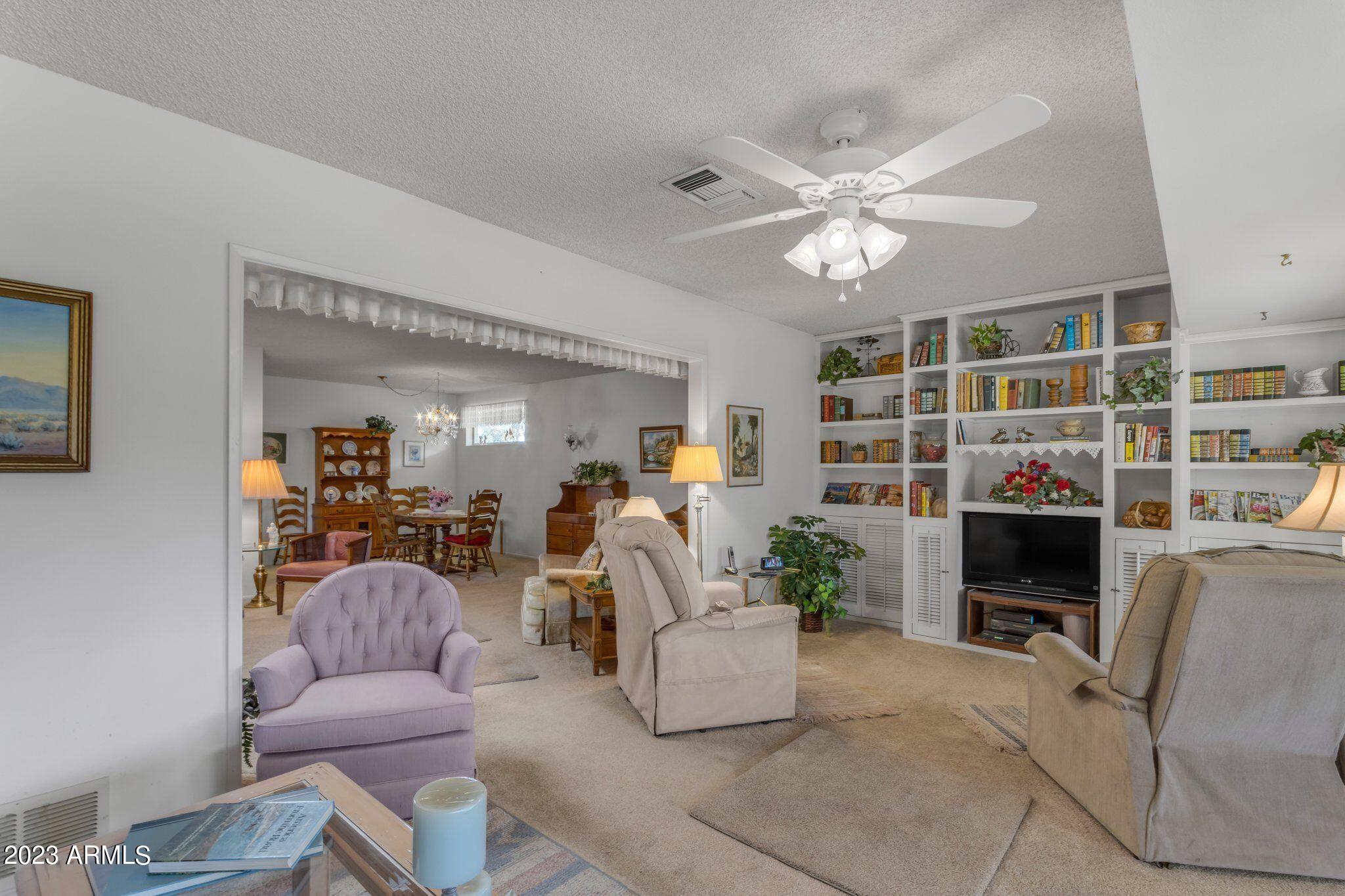 10137 W FORRESTER Drive
