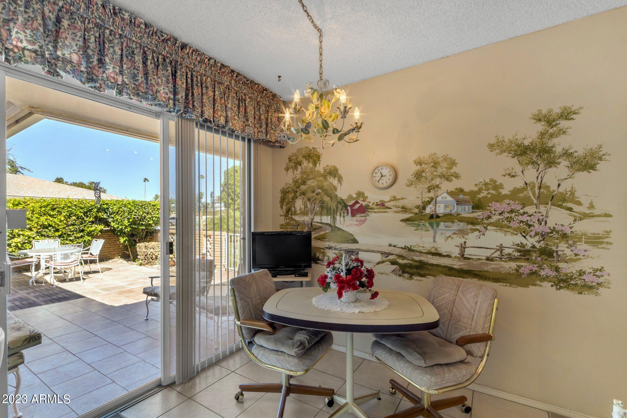 10137 W FORRESTER Drive