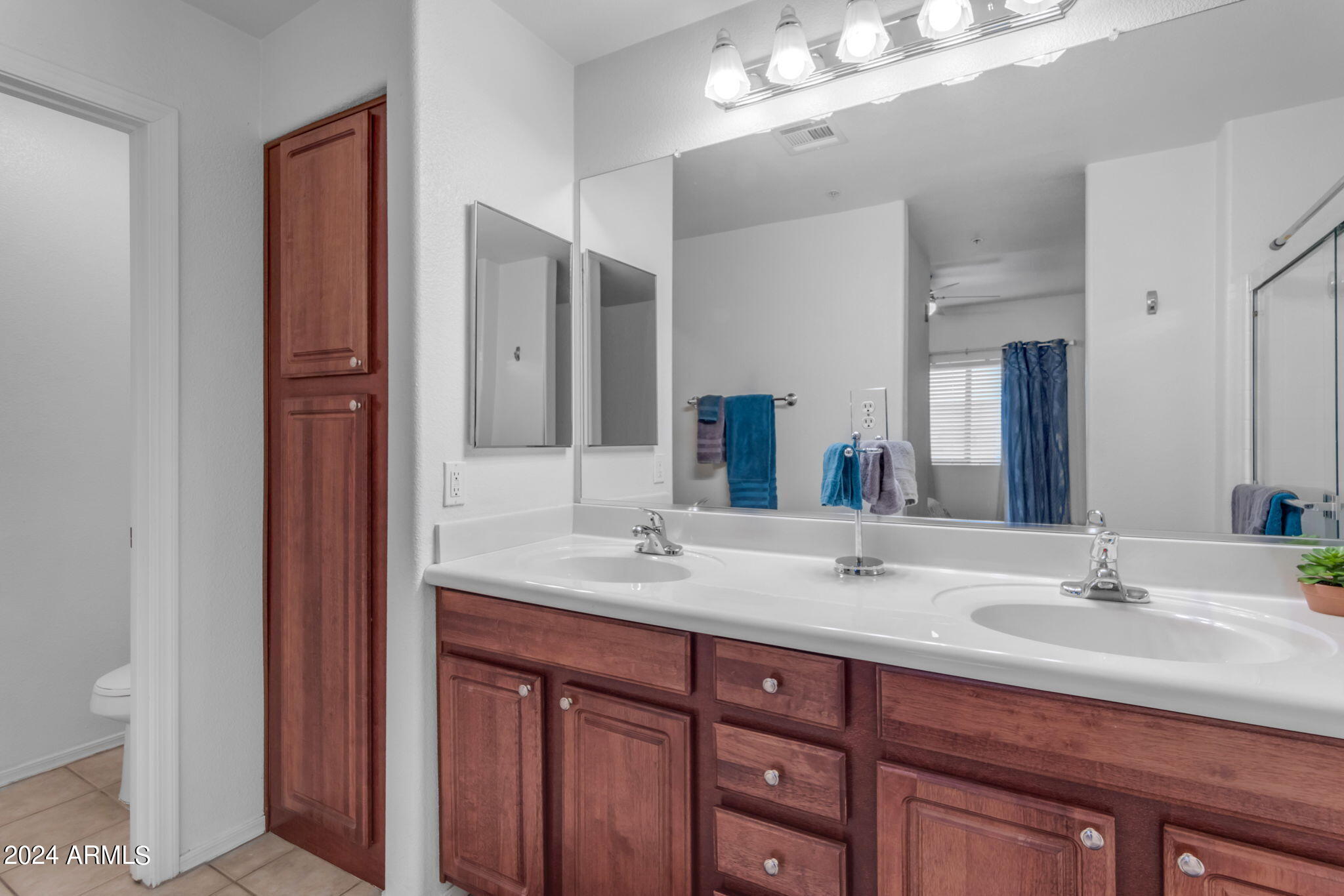 920 E DEVONSHIRE Avenue # 4025