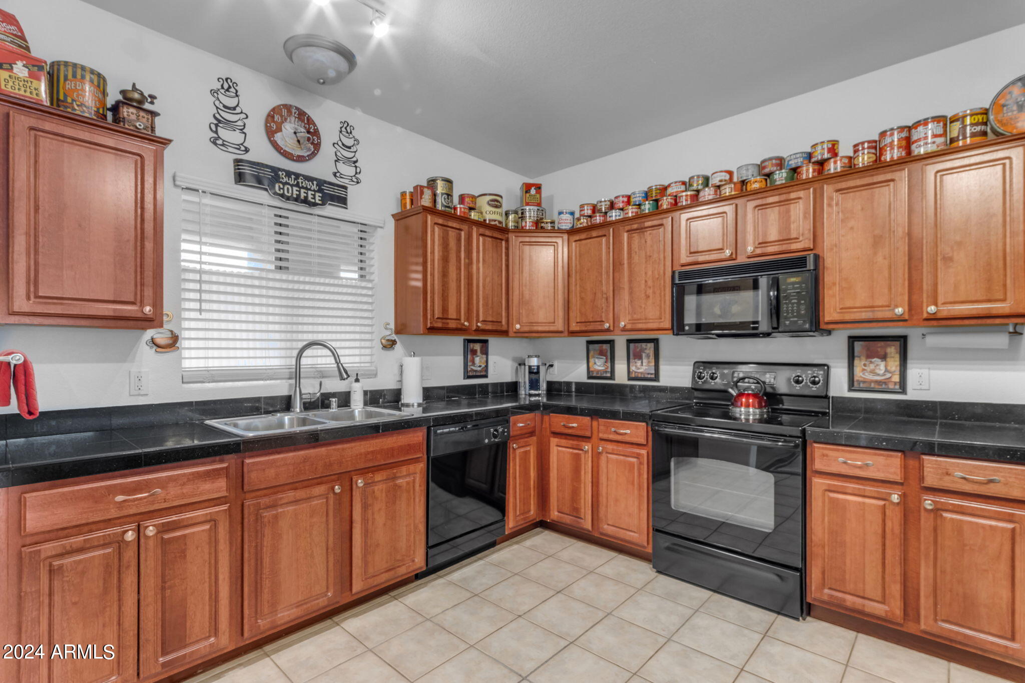 920 E DEVONSHIRE Avenue # 4025