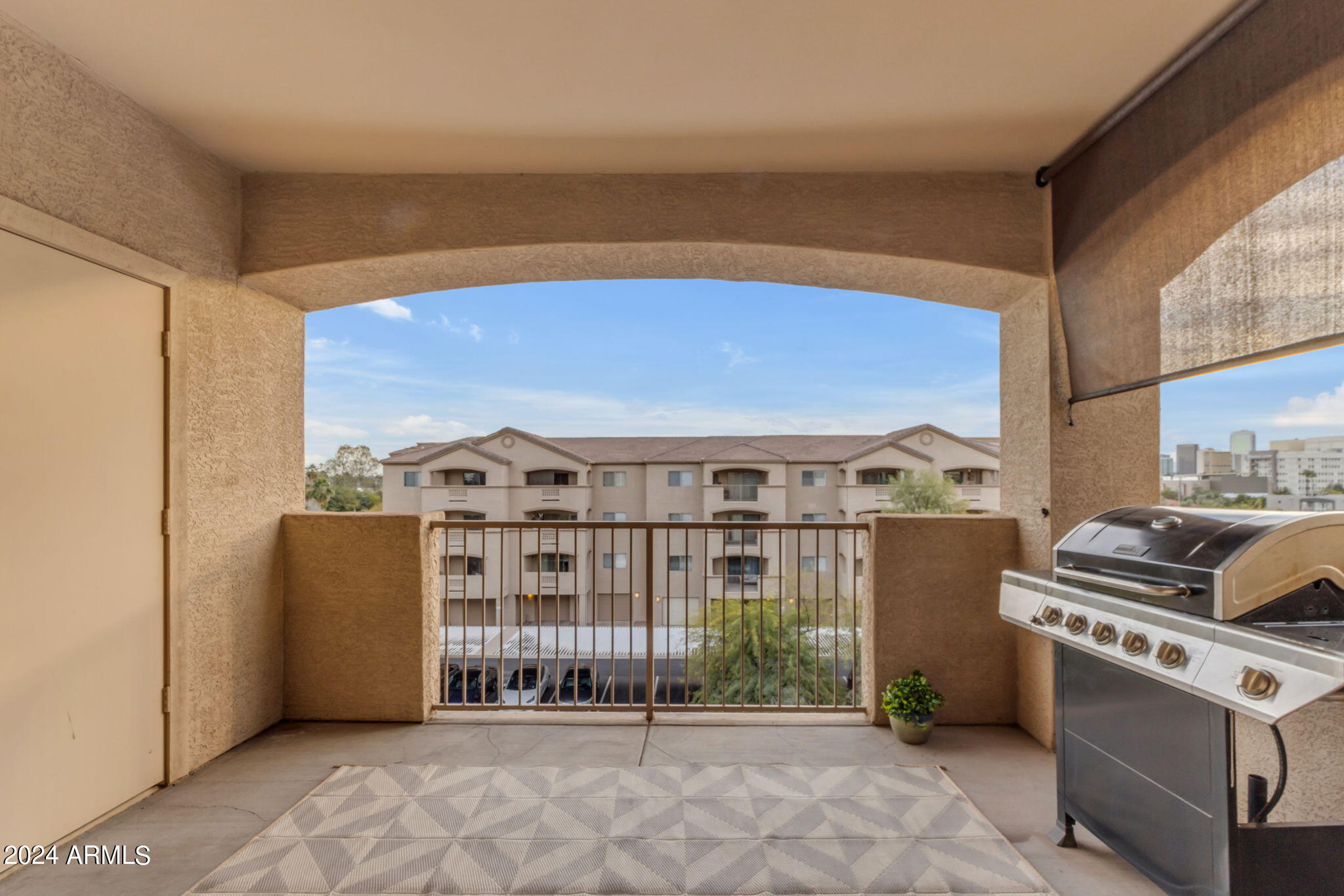 920 E DEVONSHIRE Avenue # 4025