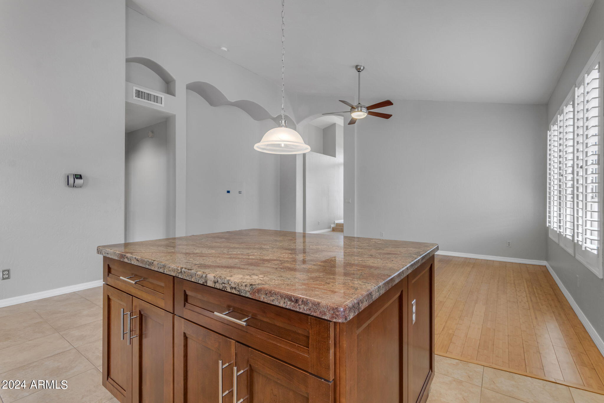 2402 E MOUNTAIN VISTA Drive