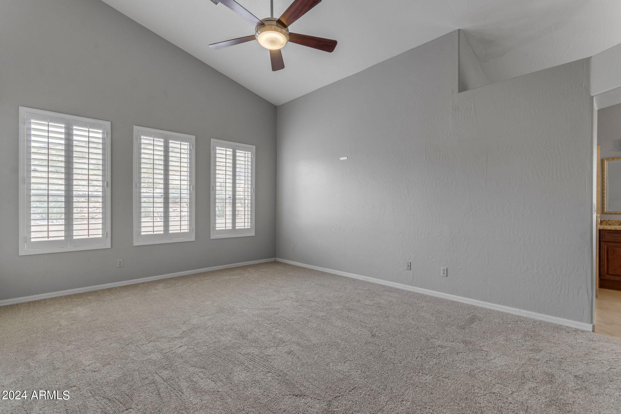 2402 E MOUNTAIN VISTA Drive