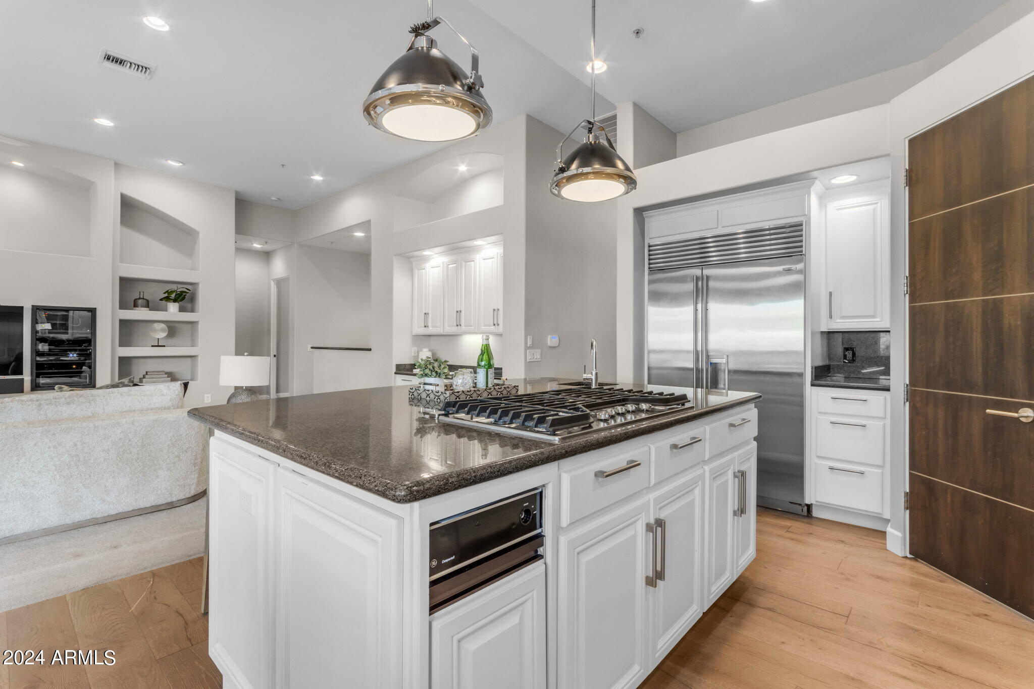 9590 E ALTADENA Avenue