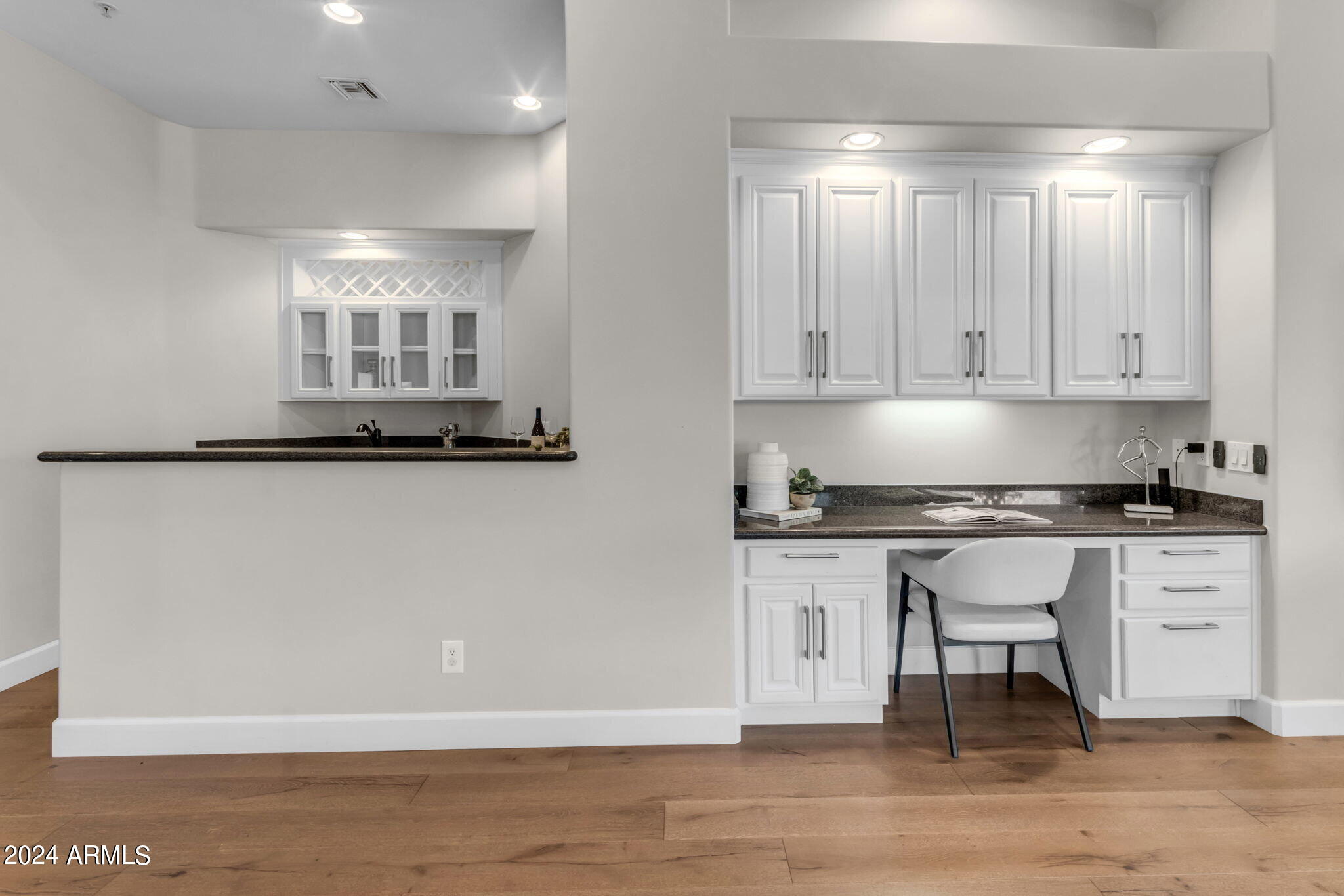 9590 E ALTADENA Avenue