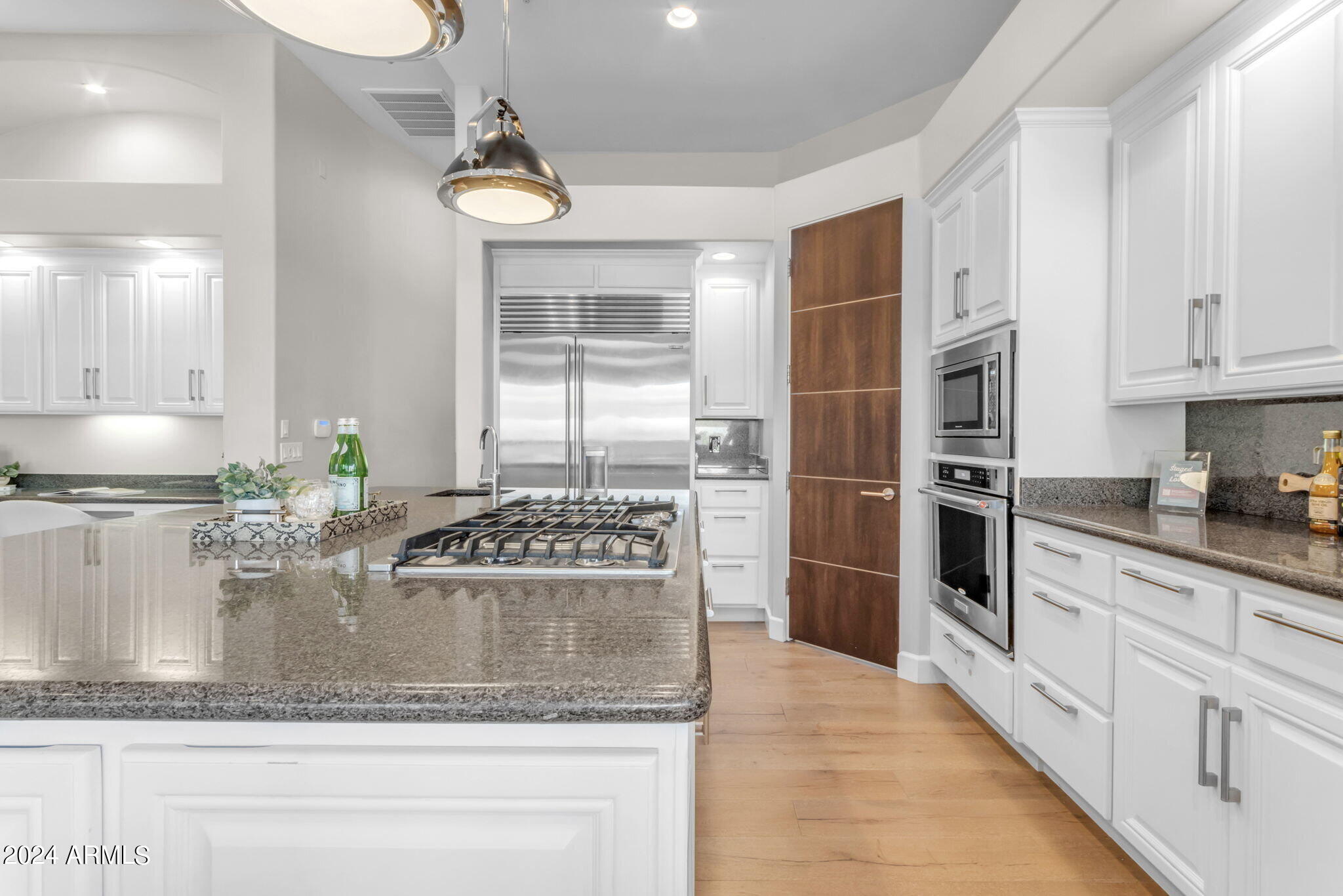 9590 E ALTADENA Avenue