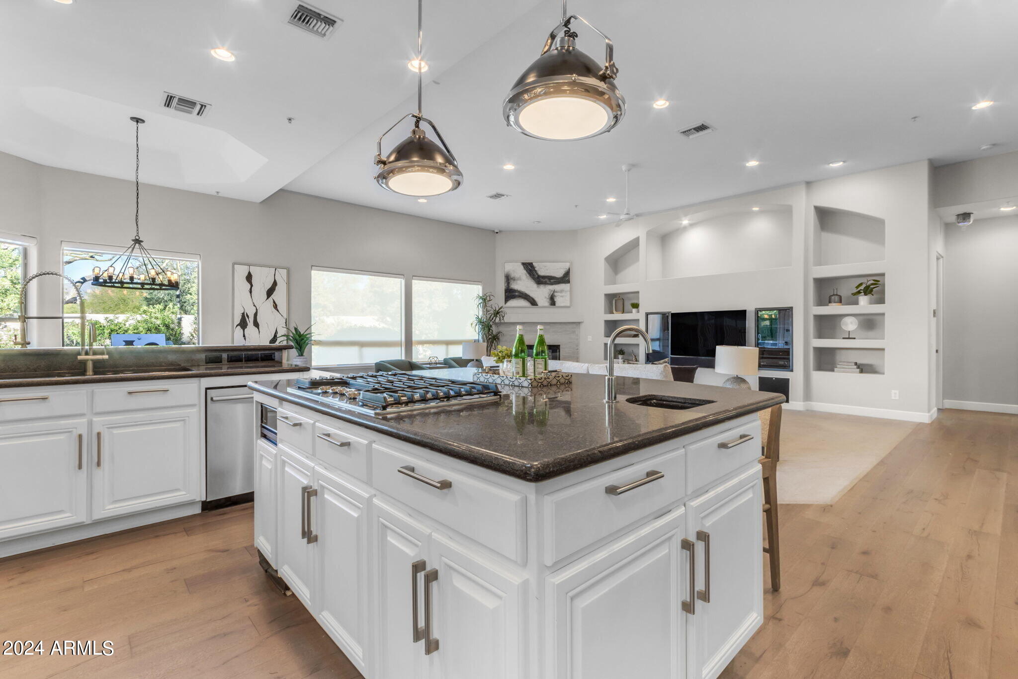 9590 E ALTADENA Avenue