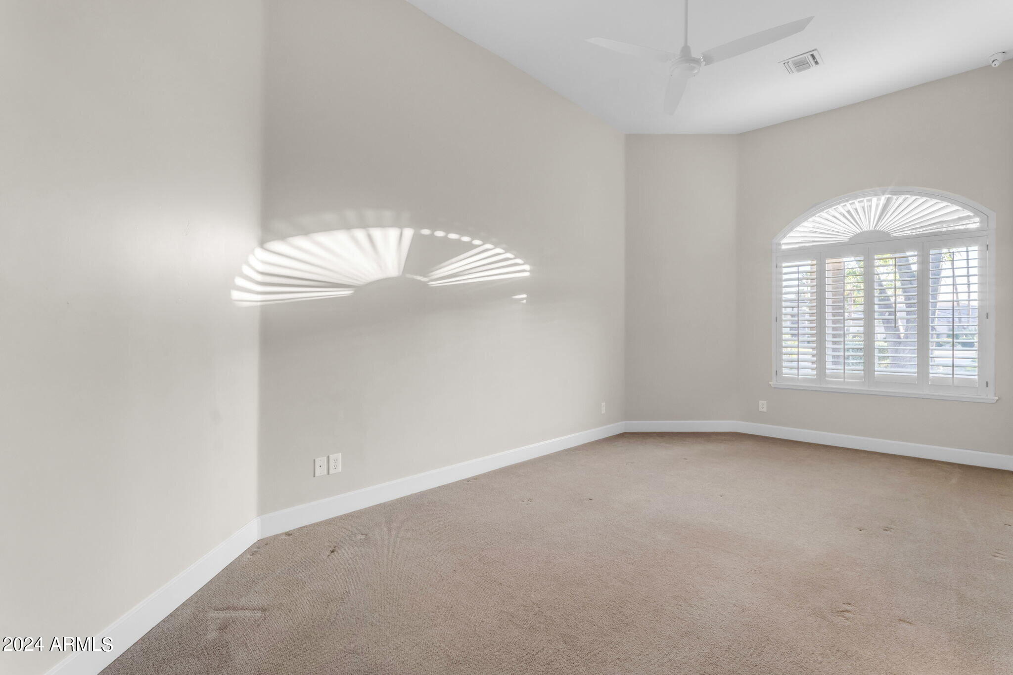 9590 E ALTADENA Avenue
