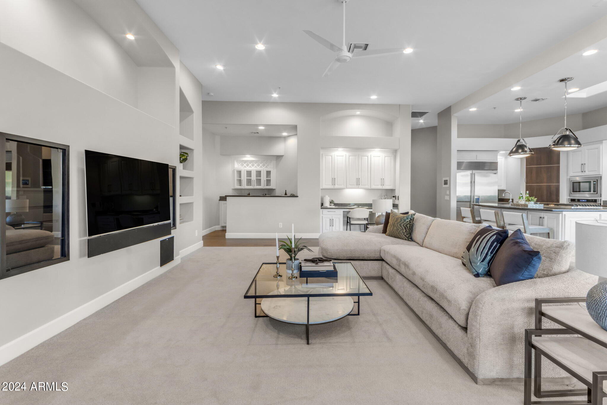 9590 E ALTADENA Avenue