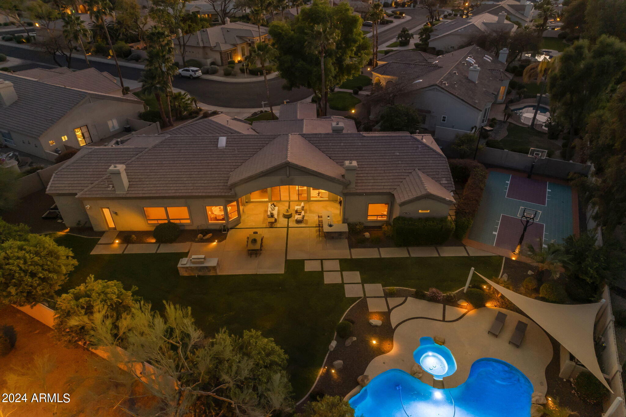 9590 E ALTADENA Avenue