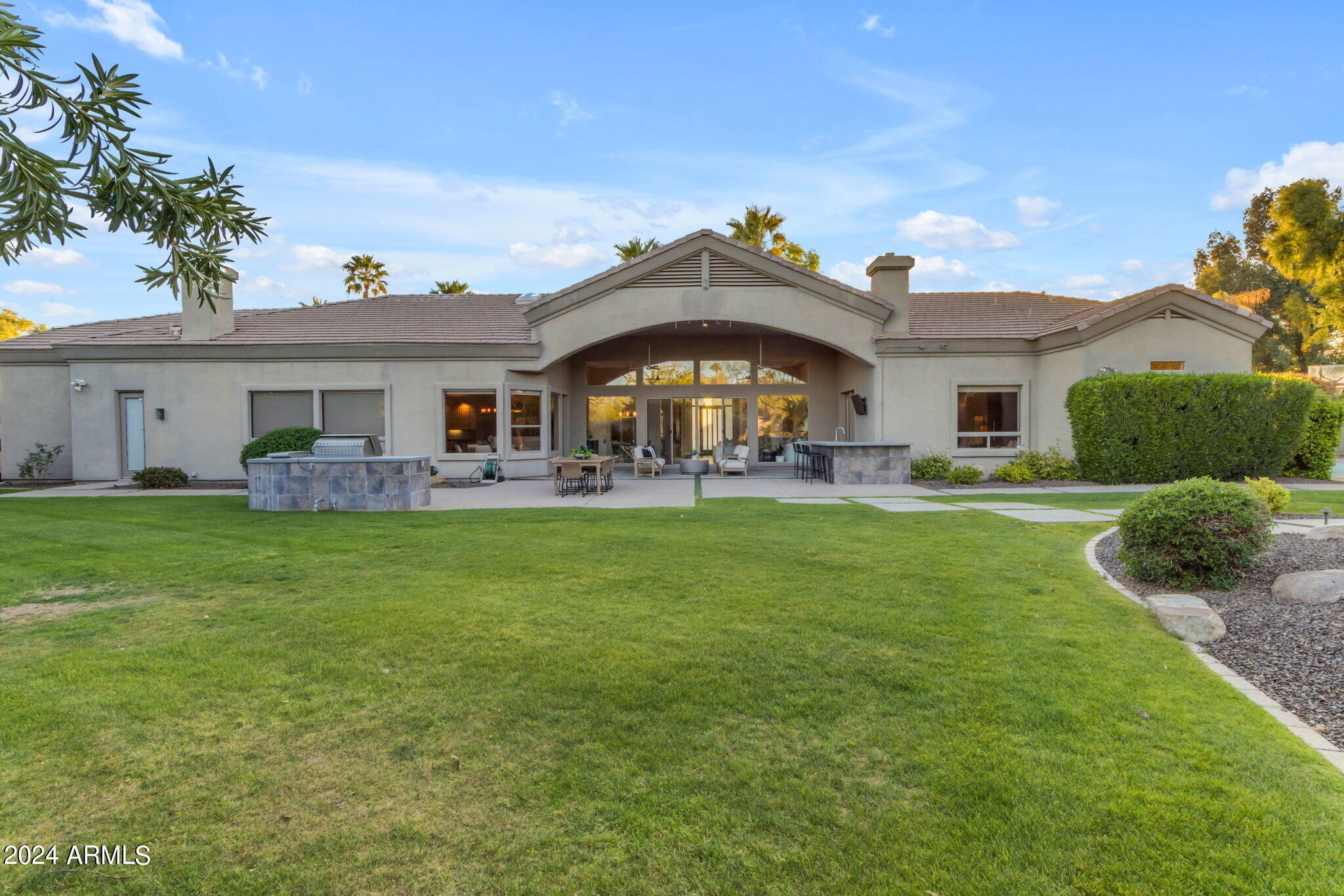 9590 E ALTADENA Avenue