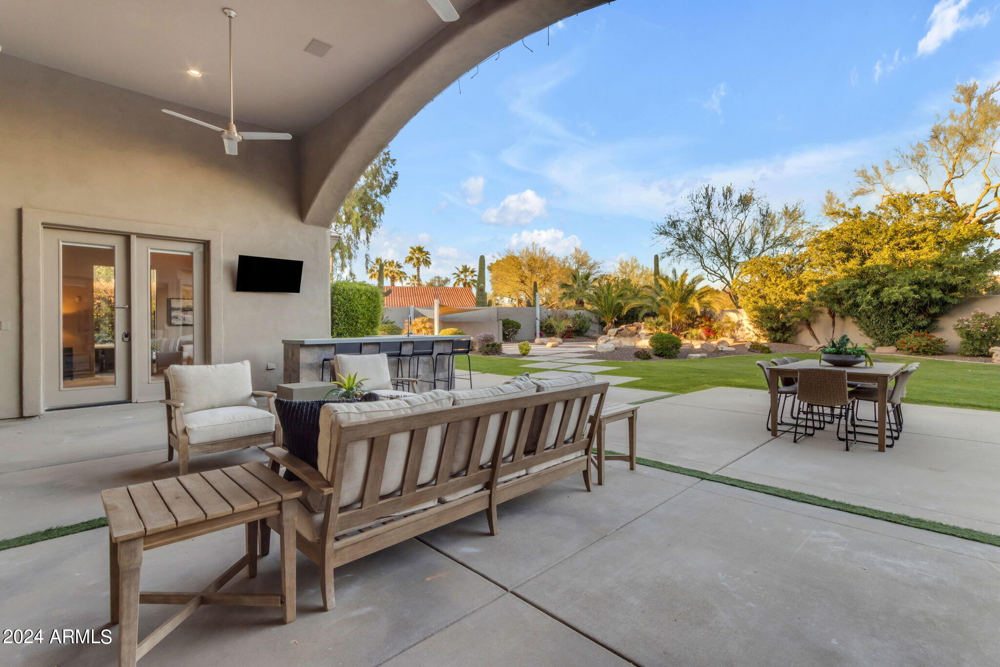 9590 E ALTADENA Avenue