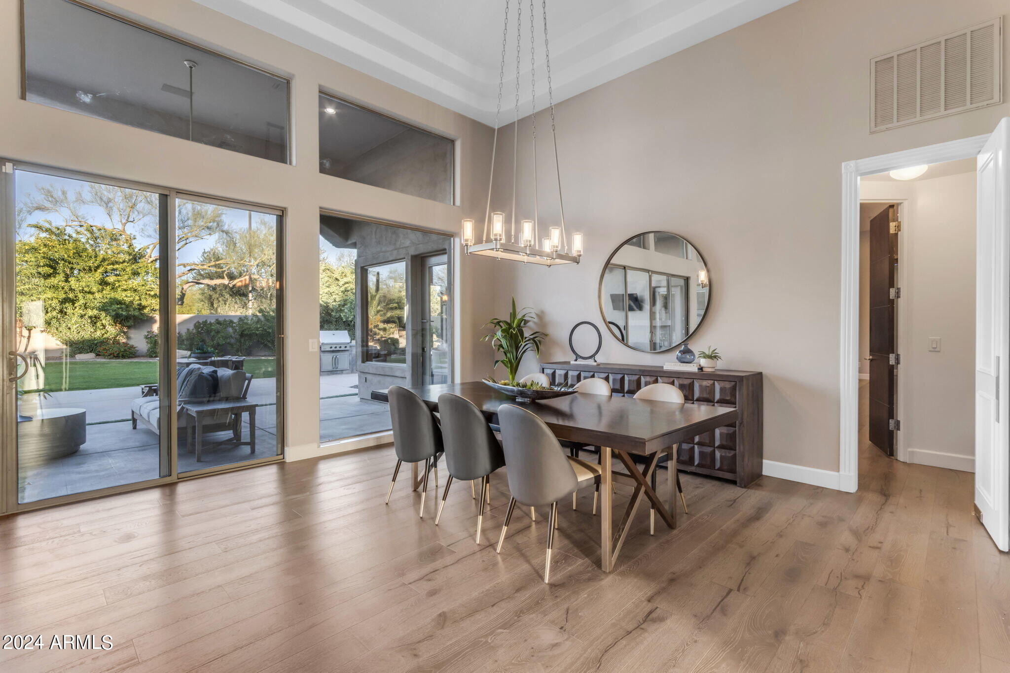 9590 E ALTADENA Avenue