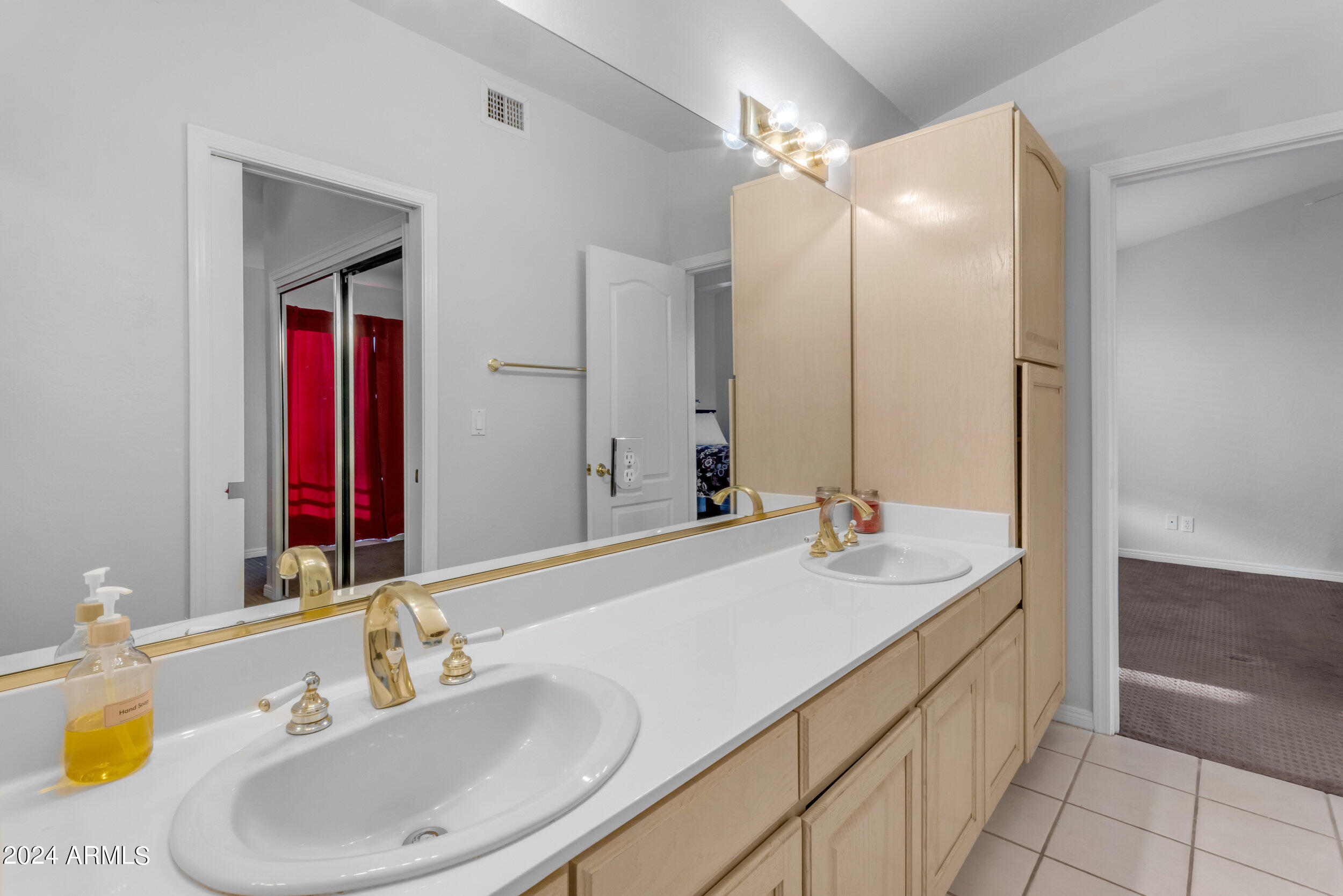 7386 E ONYX Court