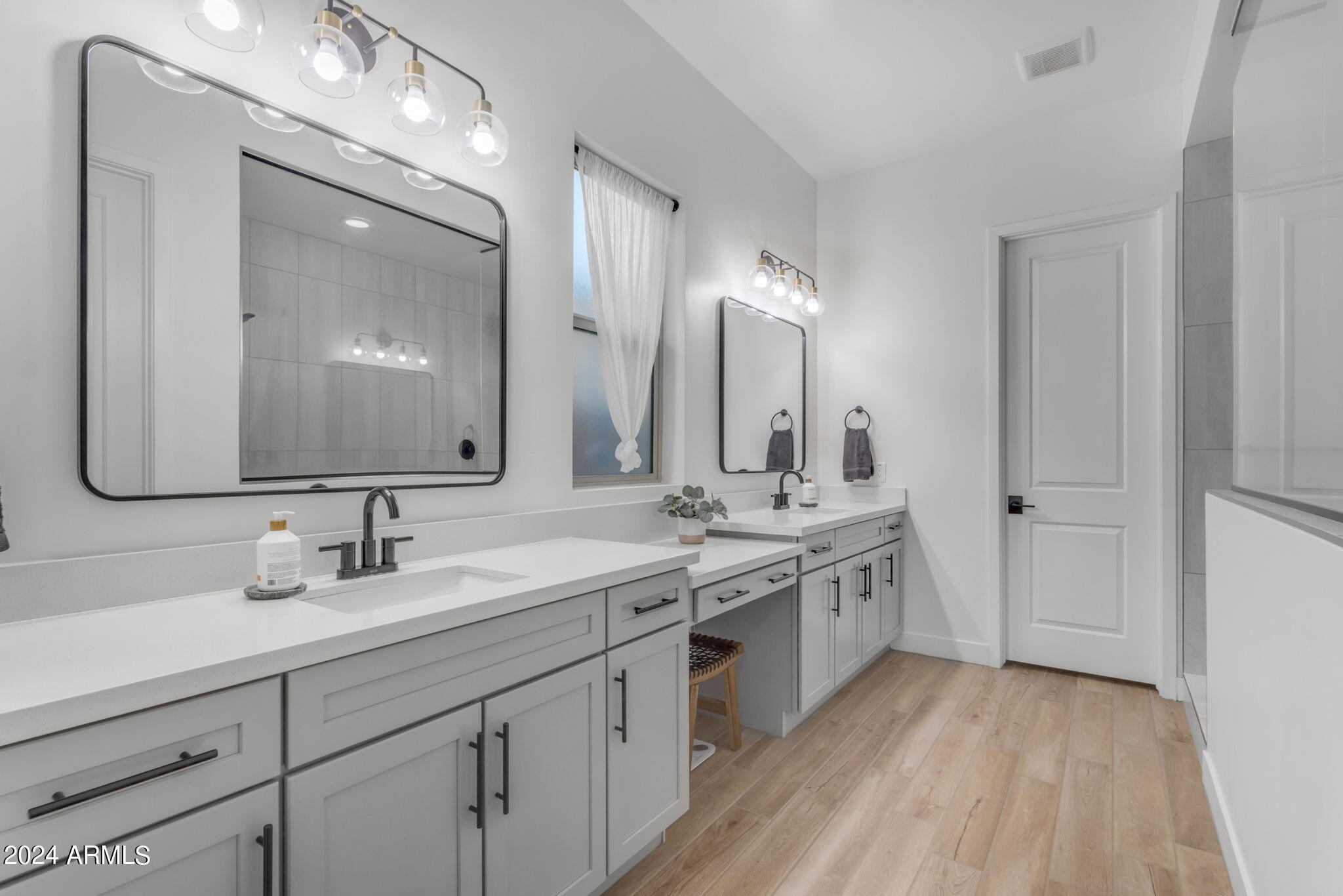 20882 E ARROWHEAD Trail