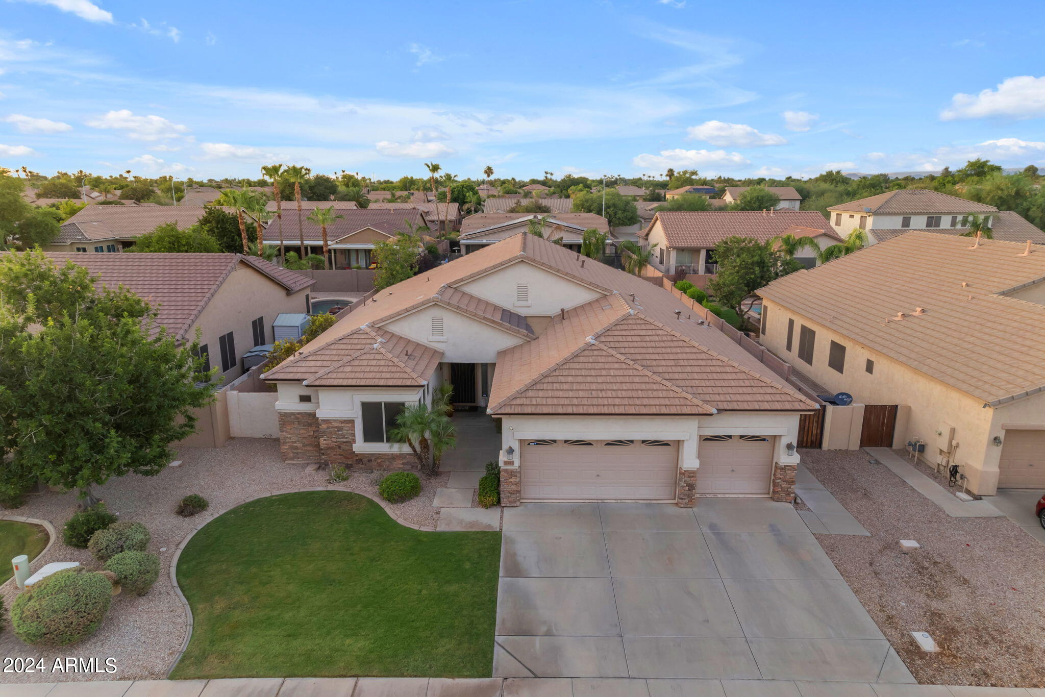 2442 E RIVIERA Place