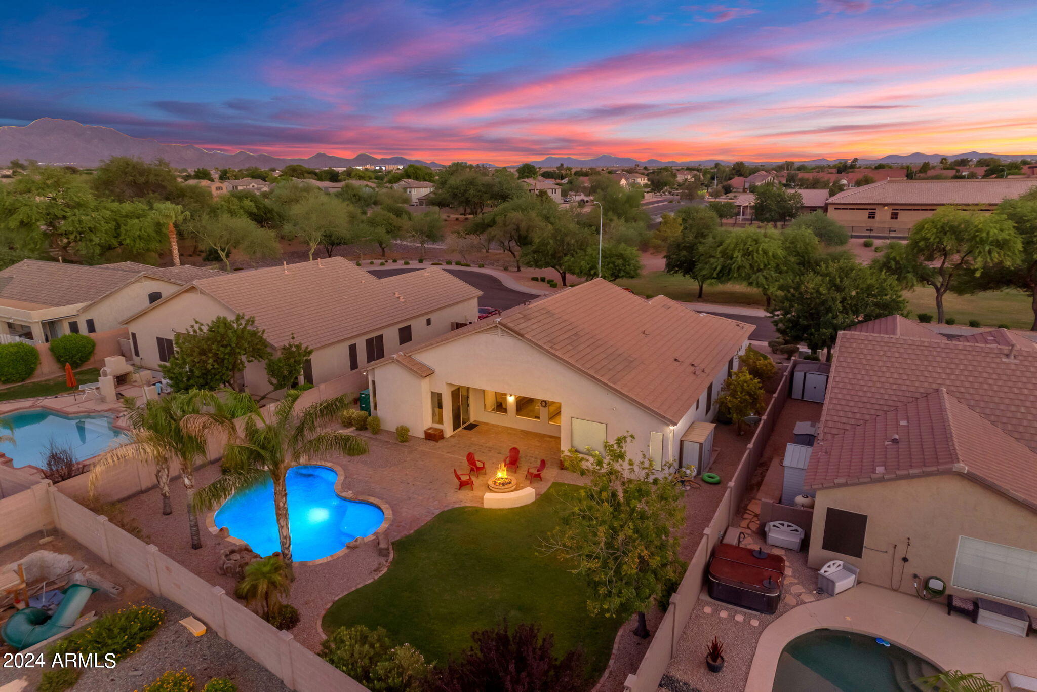 2442 E RIVIERA Place